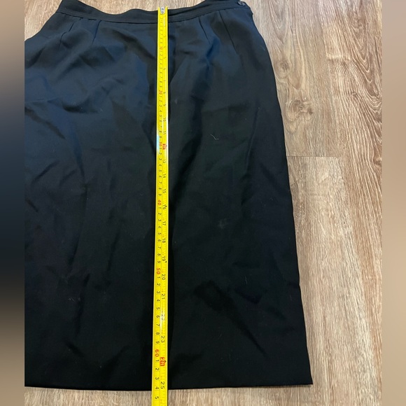 Vintage Valentino Black Skirt with pockets - Picture 3 of 8